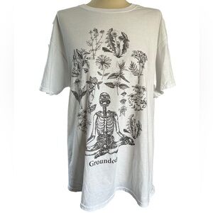 **DONATED**Floral Skeleton Grounded Oversize Tee (L)
